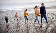 Le choix entre fonds en euros et unités de compte est une décision importante qui doit être prise en fonction de vos objectifs de placement. Plus votre horizon de placement est long, plus vous pouvez envisager d’augmenter la part d’unités de compte dans votre portefeuille.