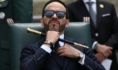 Le président colombien Abelardo de la Espriella assiste à la cérémonie de passation de commandement à l'École militaire José Maria Cordova, à Bogota, le 26 août 2026 ( AFP / Raul ARBOLEDA )