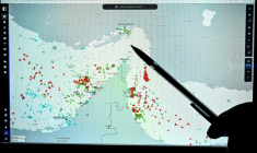 Le trafic naval dans le détroit d'Ormuz, sur le site Marinetraffic, le 4 mars 2026.  ( AFP / JULIEN DE ROSA )