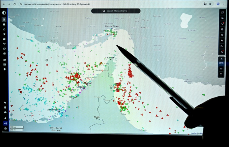 Le trafic naval dans le détroit d'Ormuz, sur le site Marinetraffic, le 4 mars 2026.  ( AFP / JULIEN DE ROSA )