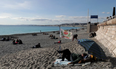 FRANCE: LE GOUVERNEMENT APPELLE À UNE VIGILANCE ACCRUE PENDANT LES VACANCES