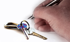 En cas de faillite, le liquidateur doit respecter le préavis de trois mois, motiver le congé par la décision de vendre et proposer l'achat au locataire (illustration) (Pixabay / geralt)