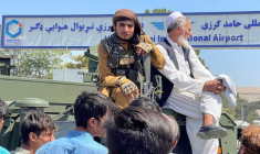 AFGHANISTAN: CHAOS À L'AÉROPORT DE KABOUL APRÈS LA PRISE DE CONTRÔLE DES TALIBAN