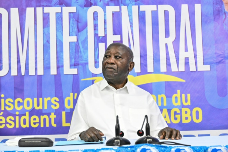 L'ancien président ivoirien et président du Parti du peuple africain de Côte d'Ivoire (PPA-CI), Laurent Gbagbo, lors d'une réunion du comité central au siège du parti à Abidjan, le 26 avril 2025 ( AFP / Sia KAMBOU )