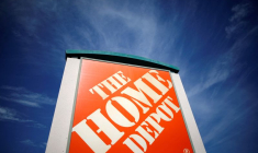 L'enseigne de Home Depot dans un magasin de Los Angeles