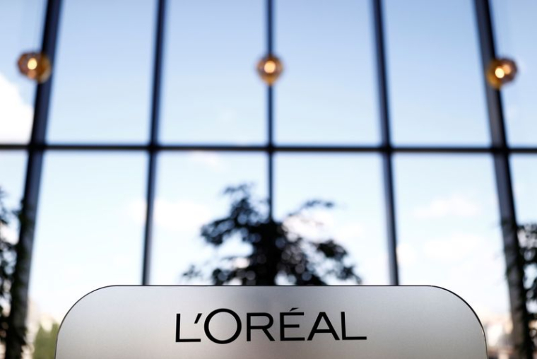 CHINE: L'ORÉAL OFFRE DES BONS D'ACHAT POUR METTRE FIN AU CONFLIT AVEC DEUX INFLUENCEURS