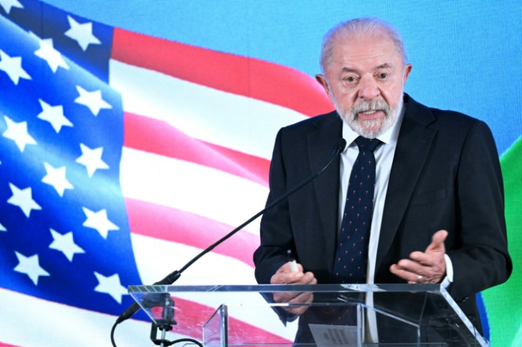 Le président brésilien Luiz Inacio Lula da Silva à l'ambassade brésilienne de Washington après une rencontre avec le président américain Donald Trump, le 7 mai 2026, aux Etats-Unis ( AFP / SAUL LOEB )