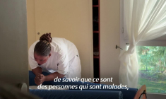 Les AES, ces accompagnants rares et précieux auprès des seniors