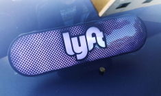 LYFT DÉPOSE SON DOCUMENT DE BASE D'IPO, ANNONCE 2,2 MILLIARDS DE DOLLARS DE C.A