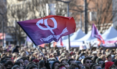 La France insoumise a accusé jeudi le gouvernement de "mentir" dans son soutien de la décision du préfet de police de Paris d'annuler le concert prévu par LFI dimanche pour la Fête de la musique ( AFP / OLIVIER CHASSIGNOLE )