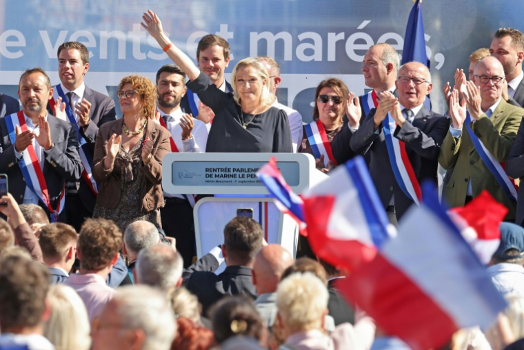 La cheffe de file du Rassemblement national Marine Le Pen lors de la traditionnelle rentrée politique du parti, à Hénin-Beaumont, le 7 septembre 2025 dans le Pas-de-Calais ( AFP / FRANCOIS LO PRESTI )