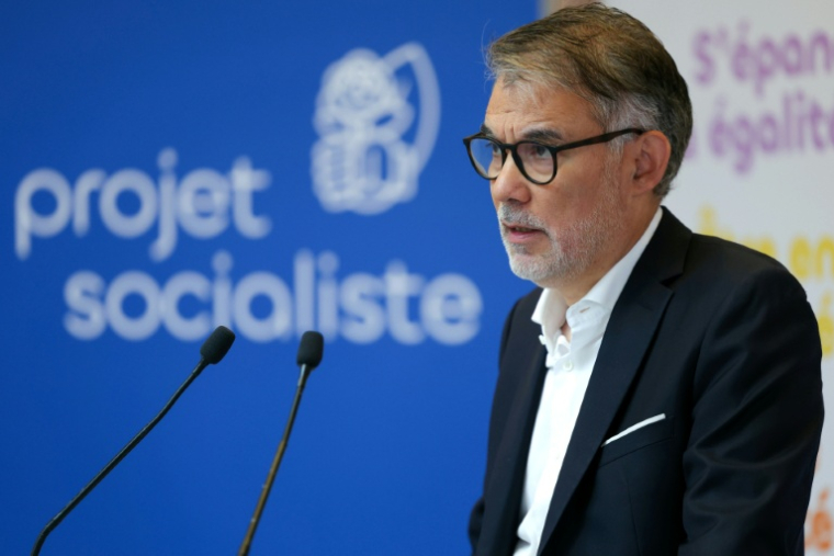 Le premier secrétaire du PS Olivier Faure lors d'une conférence de presse le 30 juin 2026 à Paris  ( AFP / Thomas SAMSON )