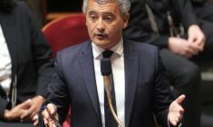 Le ministre de la Justice Gérald Darmanin lors d'une séance de questions au gouvernement à l'Assemblée nationale, le 30 juin 2026 à Paris ( AFP / Kenzo TRIBOUILLARD )