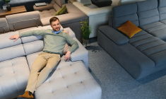 (Quels avantages trouver dans l'achat de modèles d'exposition ? - Crédit photo : Adobe Stock)