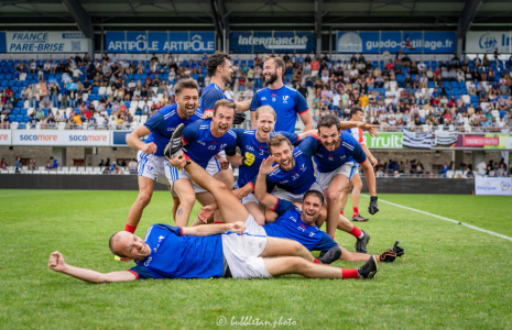En Irlande, la France fait des pieds et des mains pour la Coupe du monde