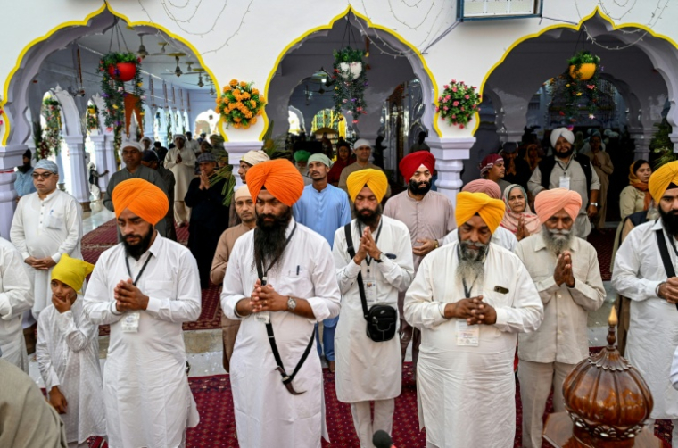 Célébrations des 556 ans depuis la naissance de Gourou Nanak, le fondateur du Sikhisme, le 5 novembre 2024 à Nankana Sahib, au Pakistan ( AFP / Arif ALI )