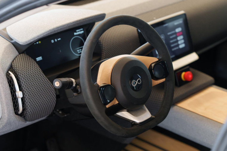 La Cour de cassation a justifié sa décision en rappelant que "la modification du kilométrage opérée avant la vente, constatée par l'expertise, n'était pas contestée".  ( AFP / CESAR MANSO )