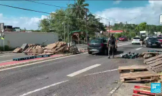 Covid-19 en Guadeloupe : la mobilisation contre le pass sanitaire et l'obligation vaccinale se poursuit