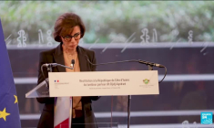 Le tambour parleur officiellement restitué à la Côte d'Ivoire par la France