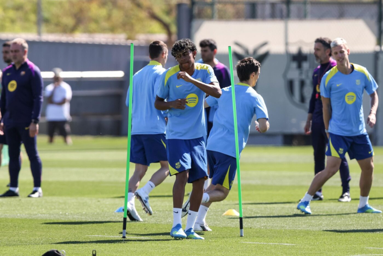 Le Barca choisit une destination pluvieuse pour sa préparation estivale
