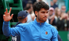 Carlos Alcaraz au tournoi de Monte-Carlo 12 avril 2026 ( AFP / Valery HACHE )