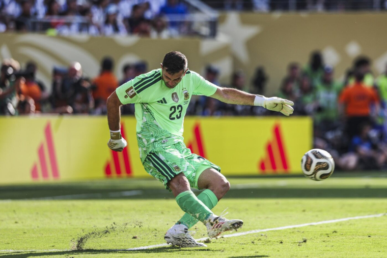 Emiliano Martínez vers la Serie A ?