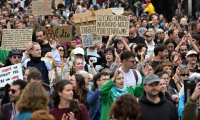 Cortège de manifestants à Rennes le 18 septembre 2025 ( AFP / Damien MEYER )