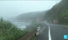 Japon : trois disparus dans un glissement de terrain