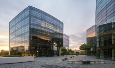 Malgré la diminution de la collecte nette des SCPI en 2023, les investisseurs pourraient profiter de la baisse des prix des parts, encouragés par la volonté de l’AMF de maintenir la liquidité des SPCI. ( crédit photo : Shutterstock )