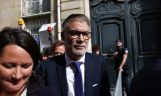 Le nouveau premier ministre français Sébastien Lecornu consulte les partis politiques français à Paris