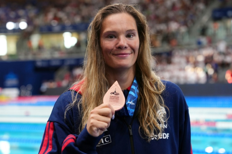 La Française Pauline Mahieu, médaillée de bronze en 200 m dos, aux Championnats d'Europe, le 11 août 2026 à Saint-Denis ( AFP / Dimitar DILKOFF )