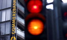 Le logo de la Commerzbank dans une succursale à Cologne