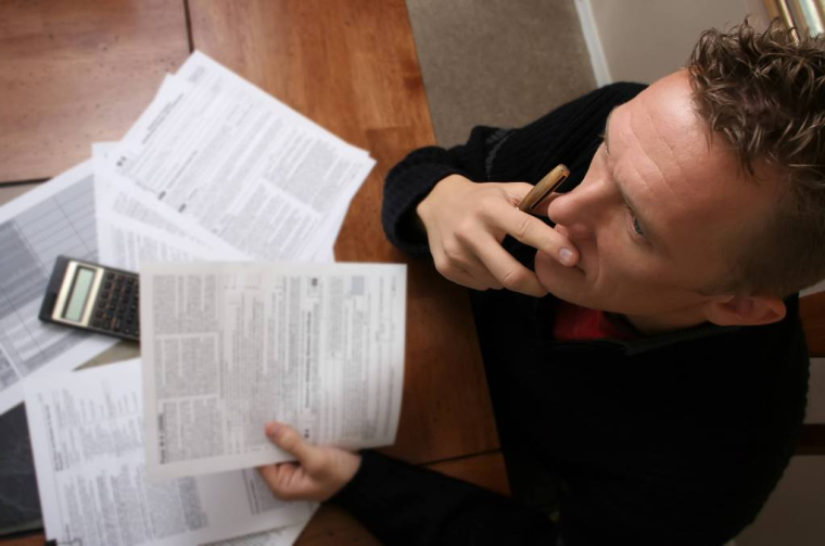 Comment constituer un dossier de rachat decrédit