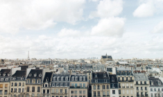 Pour acheter un 50 m² à Paris, vous devez gagner plus de 7000 € par mois (Crédits photo: Nil Castellví - Unsplash)