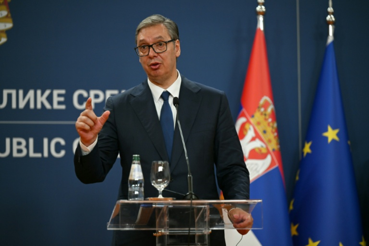 Le président serbe Aleksandar Vucic lors d'une conférence de presse le 8 août 2026 à Belgrade, après un entretien avec son homologue ukrainien Volodymyr Zelensky ( AFP / Andrej ISAKOVIC )