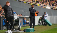 Antoine Kombouaré au soutien du corps arbitral