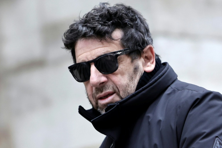 Patrick Bruel le 10 décembre 2024 à Paris  ( AFP / STEPHANE DE SAKUTIN )
