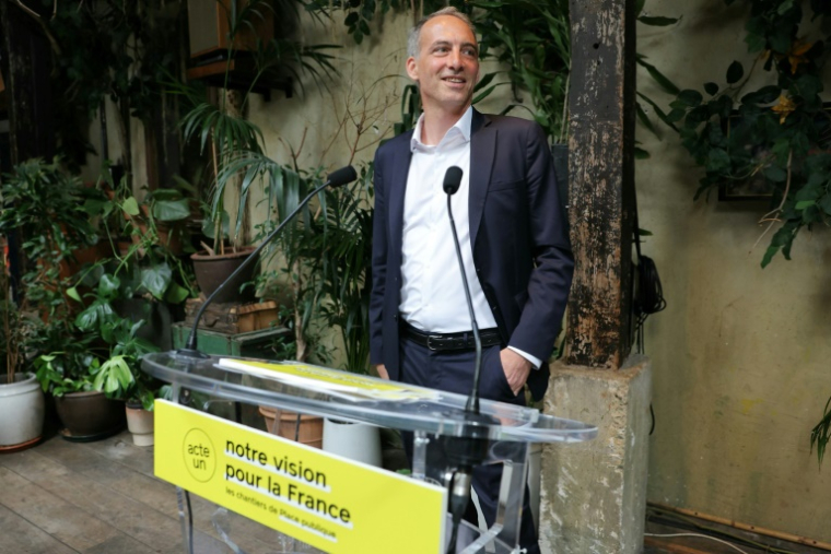 Raphaël Glucksmann à Paris le 23 juin 2025 ( AFP / Thomas SAMSON )