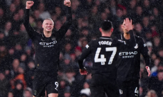 Manchester City résiste au come-back Fulham dans la folie