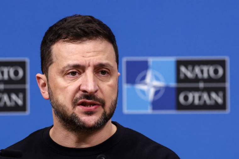 Le président ukrainien Volodimir Zelensky assiste à une conférence de presse au siège de l'Otan à Bruxelles