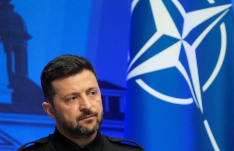 Volodimir Zelensky participe à une conférence de presse le jour de la réunion des neuf pays de l'OTAN à Bucarest (B9), à Vilnius