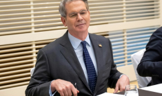 Le secrétaire américain au Trésor Scott Bessent avant des discussions sur le commerce avec le vice-premier ministre chinois He Lifeng, à Genève, le 9 mai 2025 ( FDFA / MARTIAL TREZZINI )
