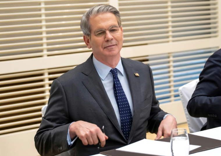 Le secrétaire américain au Trésor Scott Bessent avant des discussions sur le commerce avec le vice-premier ministre chinois He Lifeng, à Genève, le 9 mai 2025 ( FDFA / MARTIAL TREZZINI )