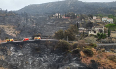 Dégâts causés par les incendies de forêt dans le sud de la France