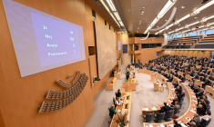 Les résultats du vote pour le poste de Premier ministre s'affichent au Parlement suédois à Stockholm le 15 octobre 2026 ( AFP / Jonathan Nackstrand )