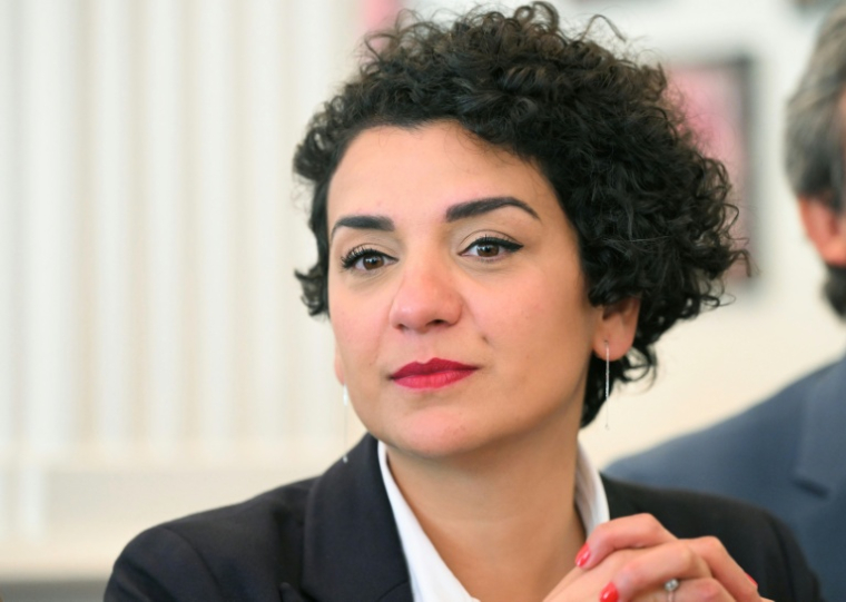 Lamia El Aaraje, alors conseillère municipale du 20e arrondissement de Paris, lors d'une conférence de presse à Paris, le 25 avril 2025 ( AFP / Bertrand GUAY )