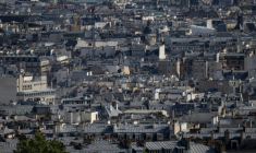 Les toits en zinc de Paris, le 26 juin 2026 lors d'un épisode de fortes chaleurs ( AFP / JOEL SAGET )