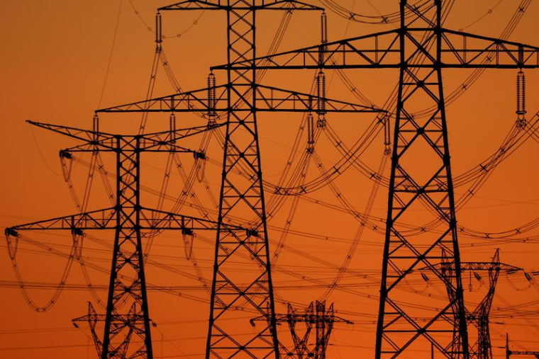 FRANCE: RTE CRAINT UNE SITUATION "TENDUE" SUR LE RÉSEAU ÉLECTRIQUE LUNDI