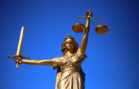 La prévenue a été condamnée à six mois de prison, une peine assortie d’un sursis probatoire d’une durée de deux ans. (WilliamCho / Pixabay)