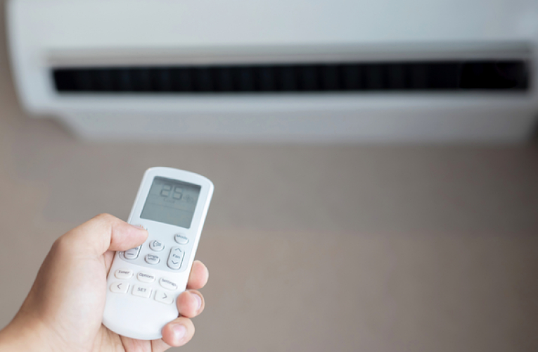 En été, l'usage des climatisations fait bondir la consommation d'électricité. (illustration) (Pixabay / u_ssfofehsaj)